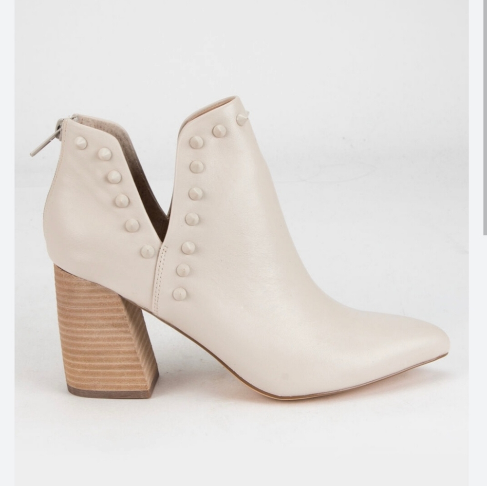 Steve Madden Leather Booties